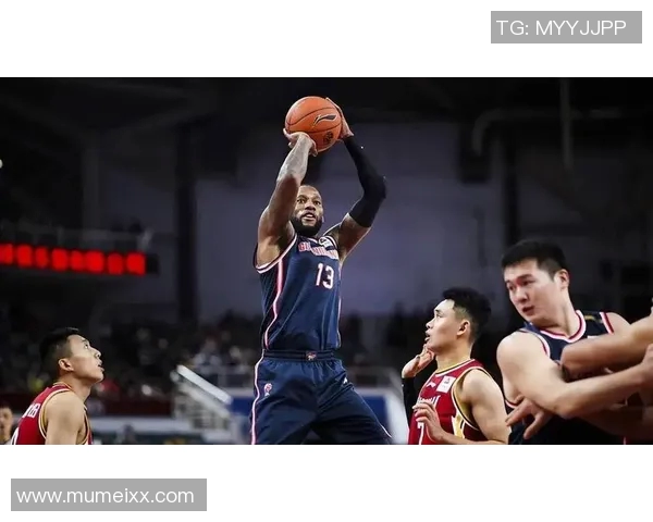 成都篮球队在杯赛中的强劲表现与战术分析 成都篮球队在杯赛中的强劲表现与战术分析